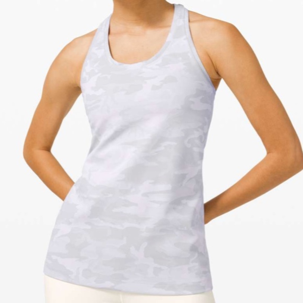 Lululemon Cool Racerback *Luxtreme Size 6